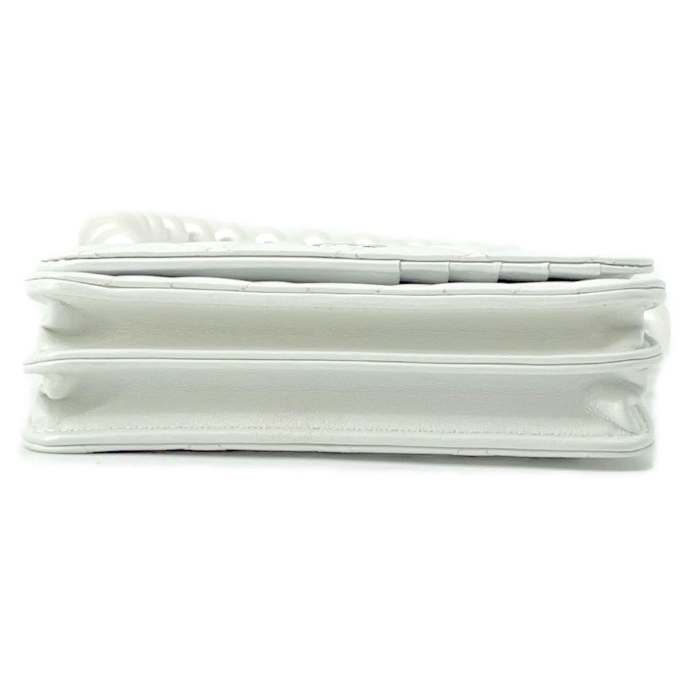 CHANEL Matelasse Pearl Shoulder Wallet WhiteAP1839 Calf Leather
