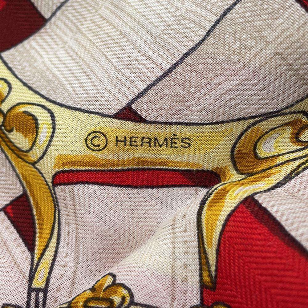 HERMES Scarf Carre Cavalcadour Size 140 Rouge/Blanc Cashmere 70% Silk 30%
