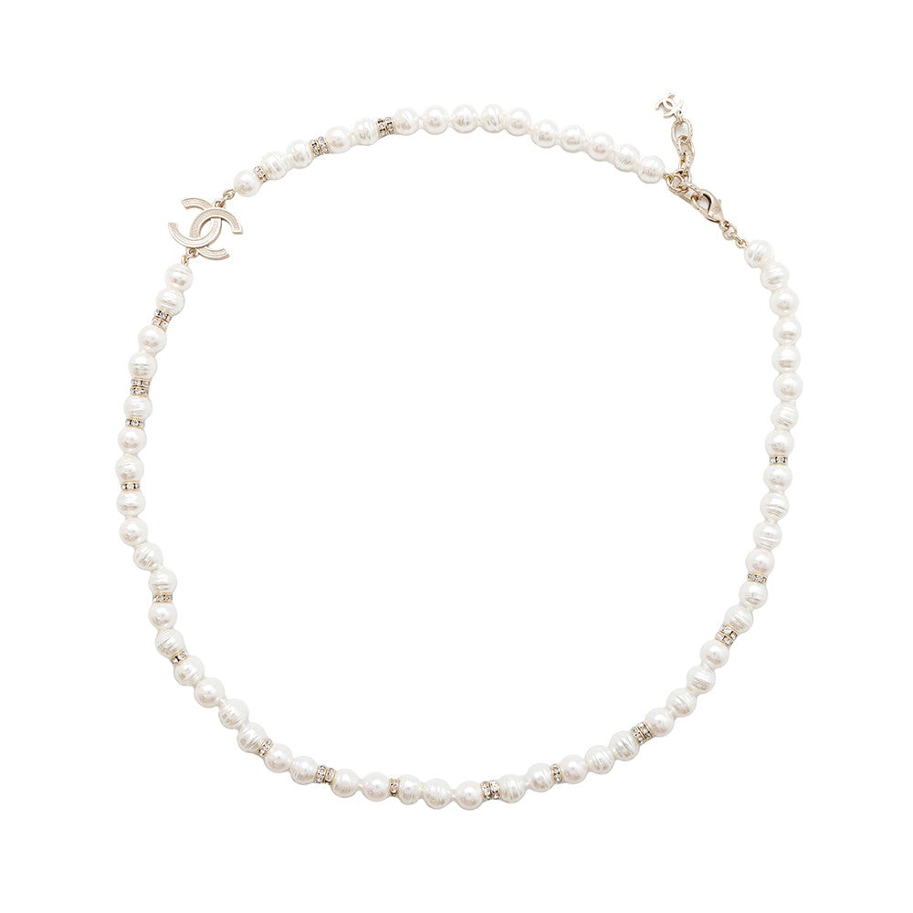 CHANEL CC Logo Faux Pearl Necklace Gold/White Gold Plated
