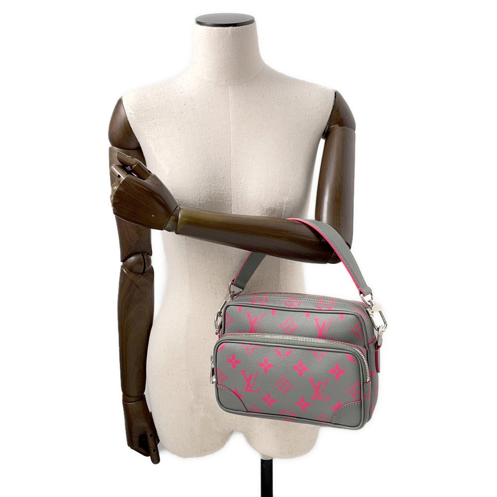 LOUIS VUITTON Nile Gray/PinkM15024 Monogramã»Glow