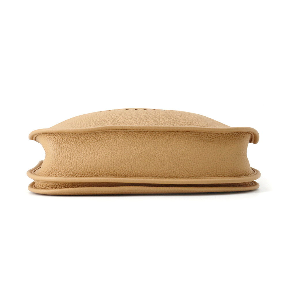 HERMES Evelyne3 Biscuit Taurillon Clemence Size PM