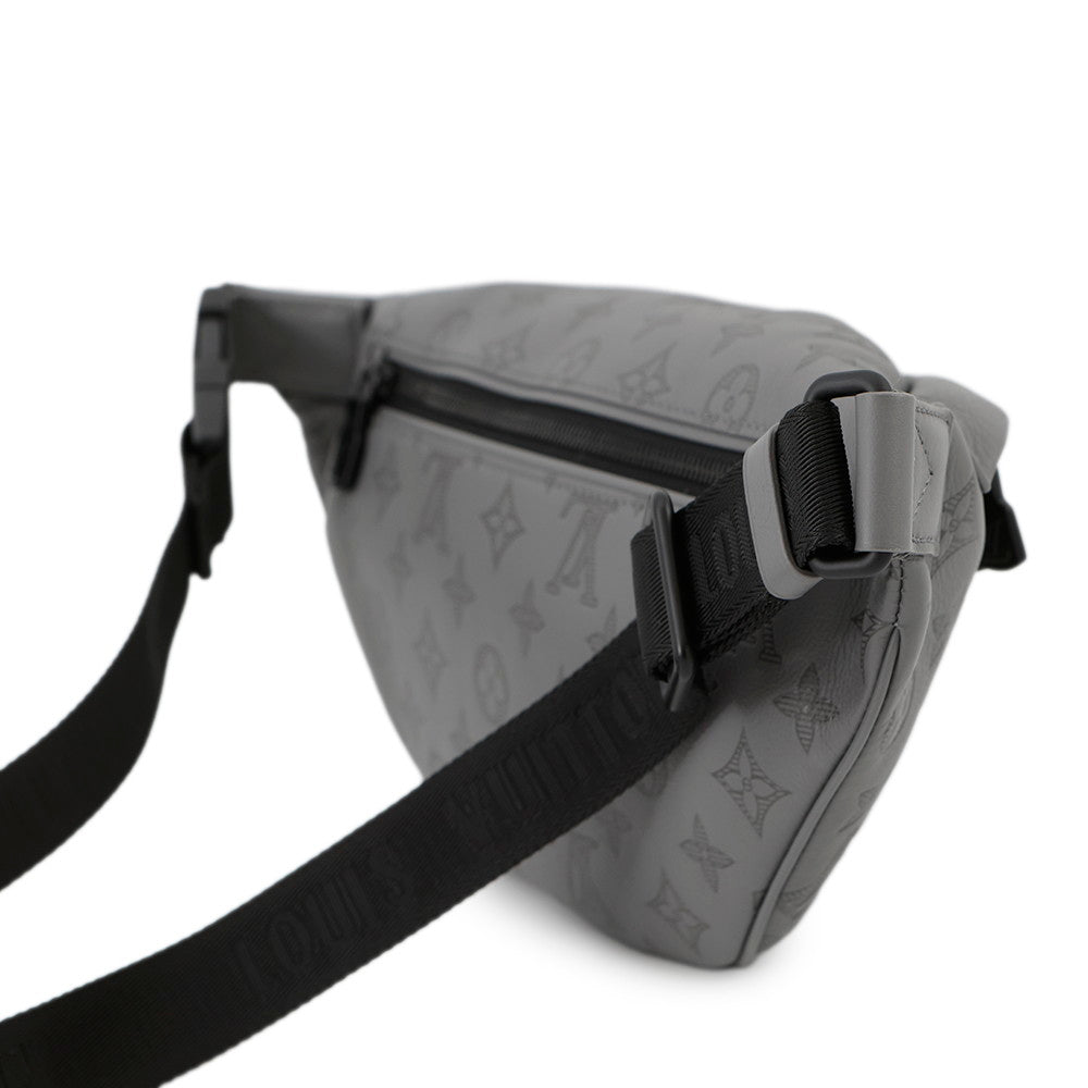 LOUIS VUITTON Discoveryã»Bumbag GrayM46108 Monogram Shadow Size PM