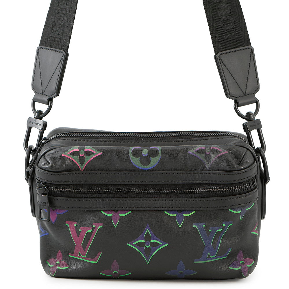 LOUIS VUITTON comet messenger NoirM22495 Calf Leather Monogramã»Pattern Size PM