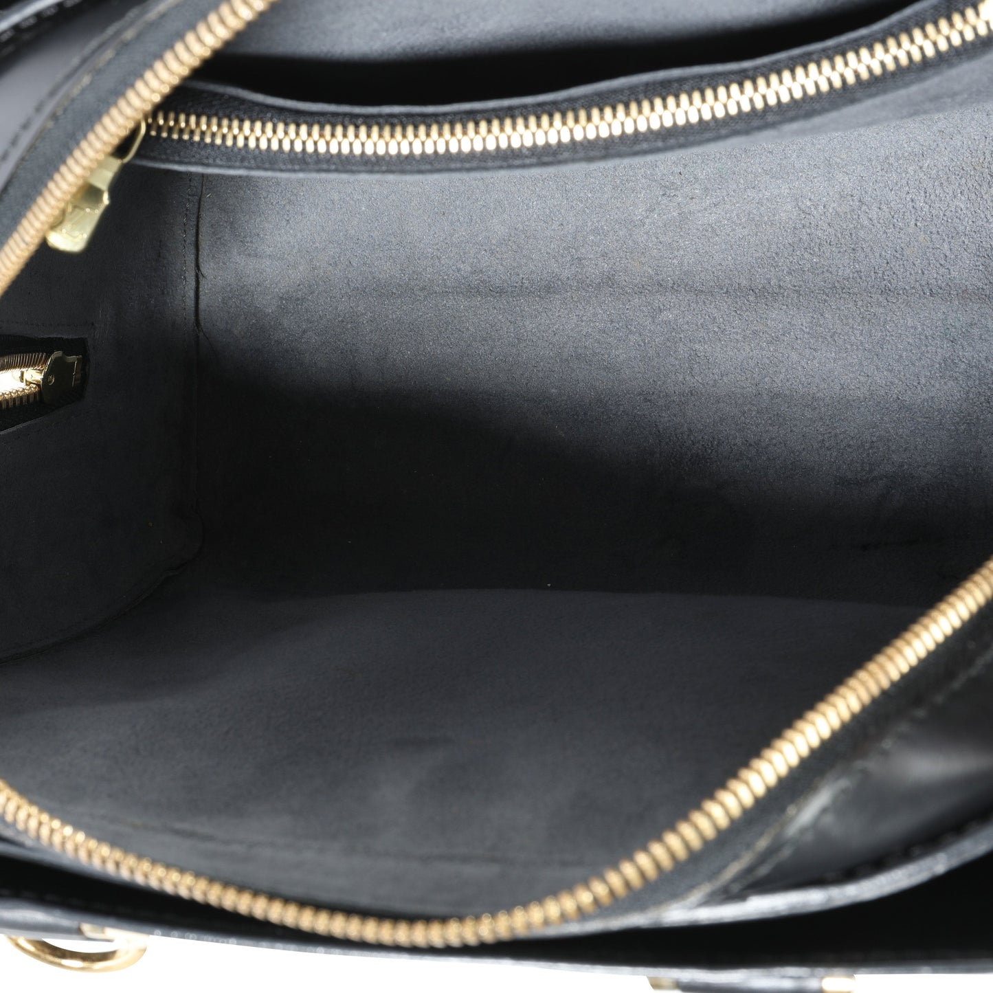Louis Vuitton Louis Vuitton Black Epi Leather Pont Neuf PM