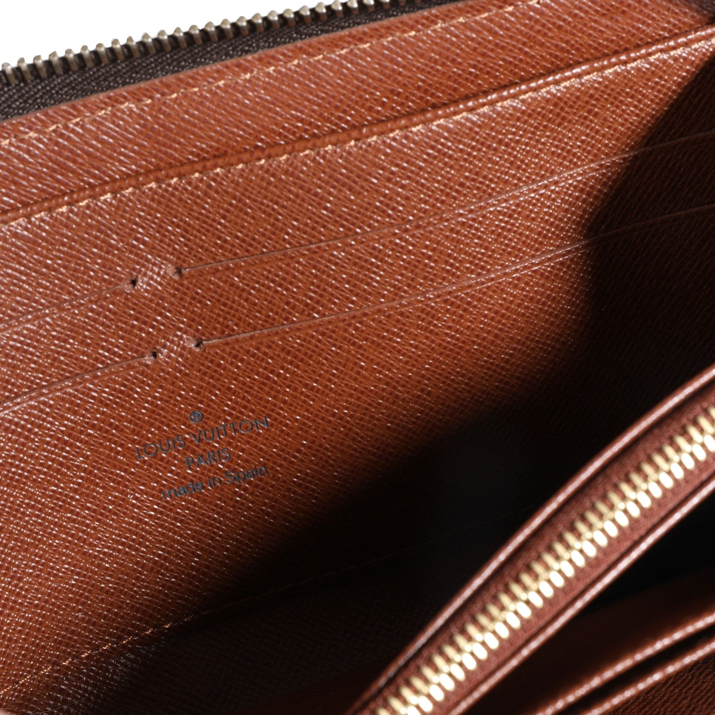 Louis Vuitton Louis Vuitton Monogram Canvas Zippy Wallet