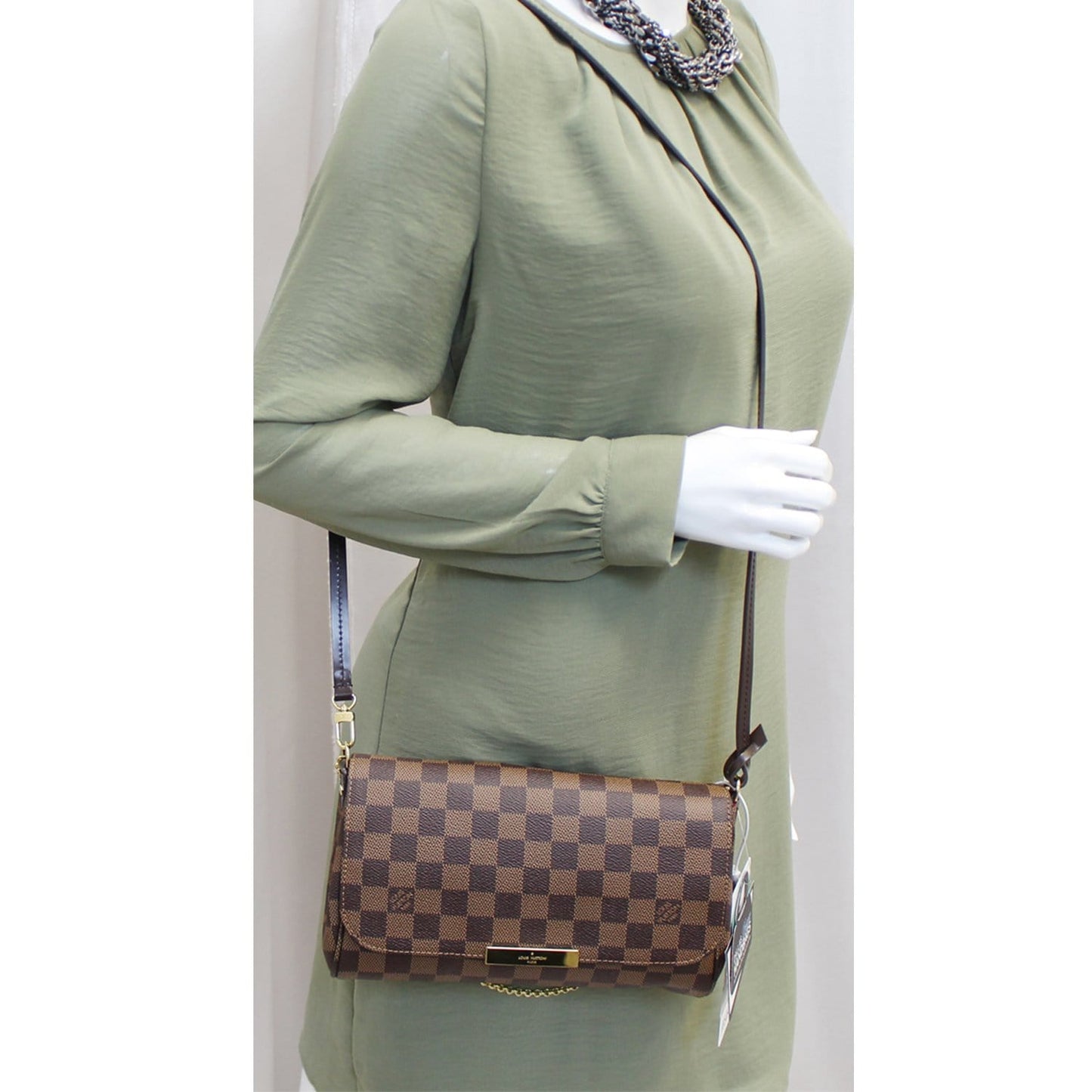 LOUIS VUITTON Favorite MM Damier Ebene Shoulder Crossbody Bag