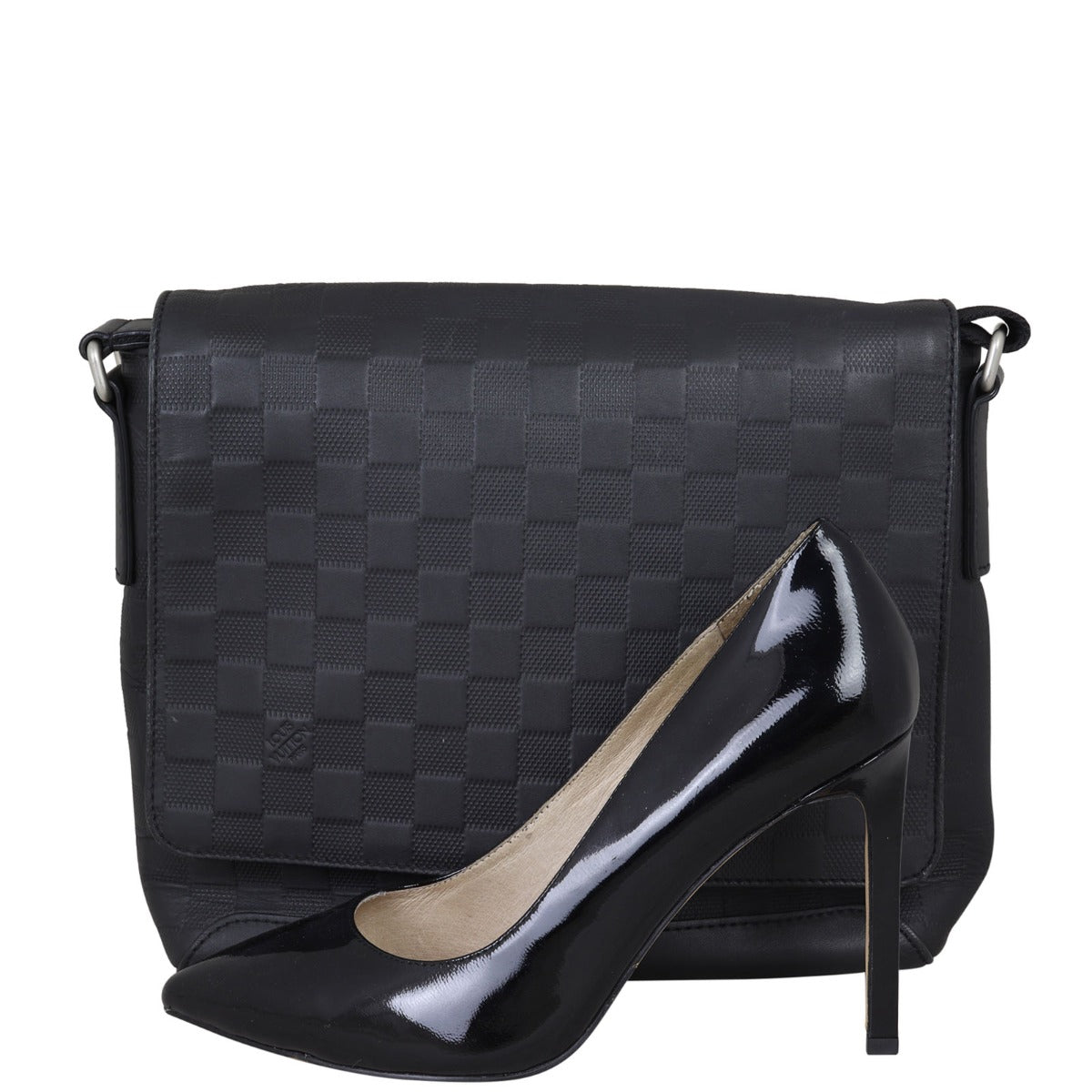 Louis Vuitton District PM Messenger Damier Infini