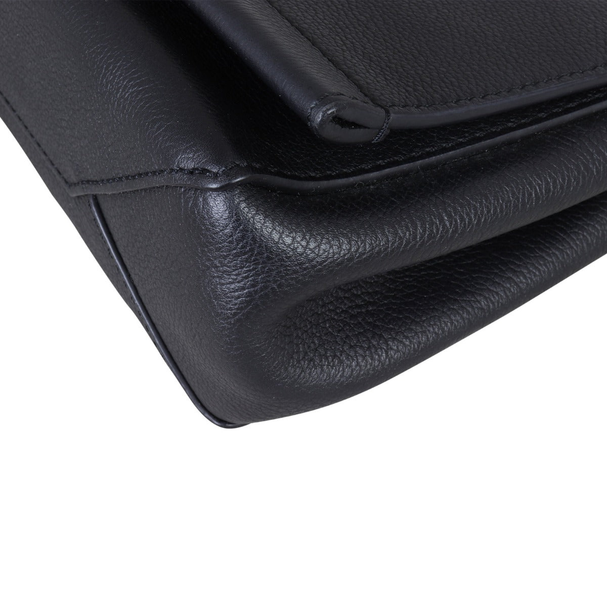 Louis Vuitton Lockme II BB