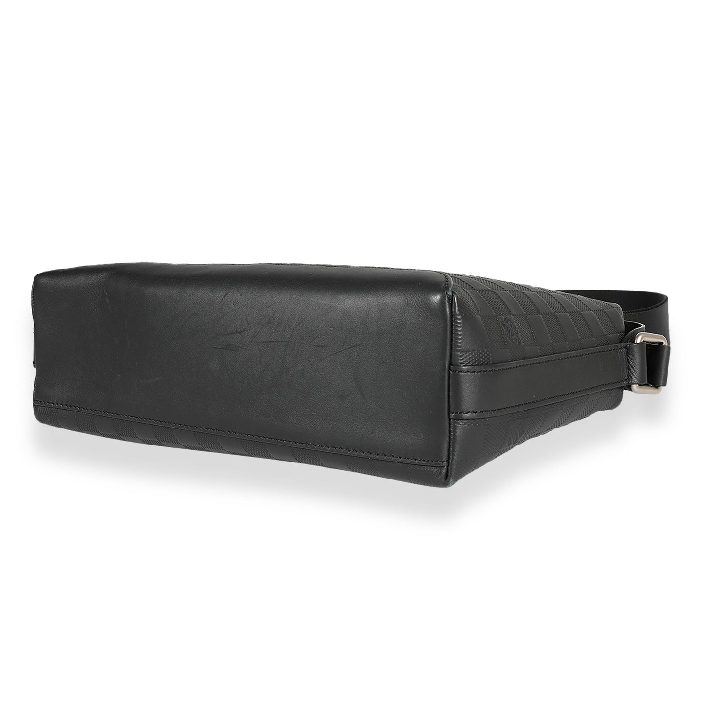 Louis Vuitton Louis Vuitton Black Damier Infini Discovery Messenger