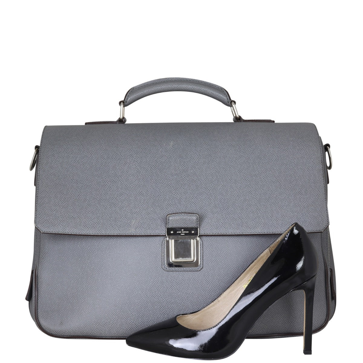 Louis Vuitton Taiga Vassili GM