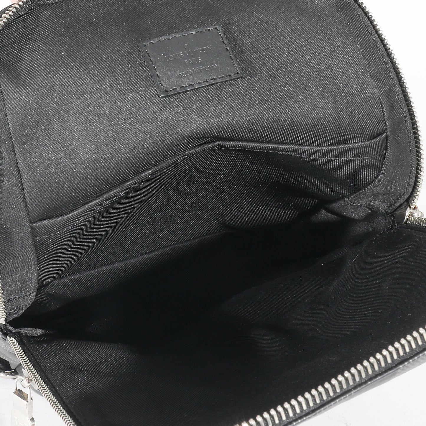 Louis Vuitton Louis Vuitton Damier Infini Avenue Sling Bag