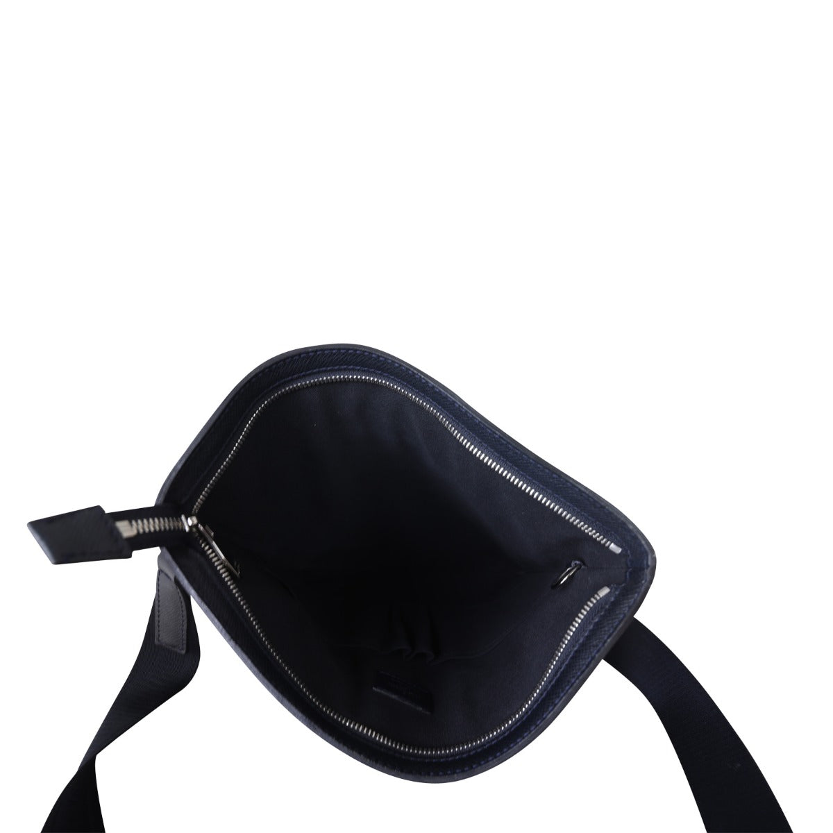 Louis Vuitton Taiga Sasha Messenger Bag