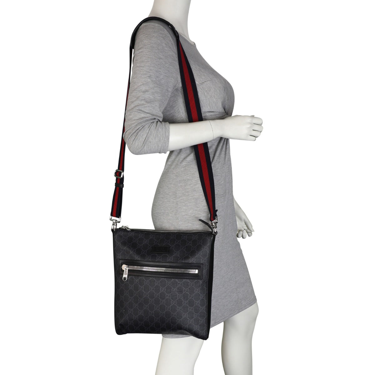 Gucci GG Supreme Messenger Bag