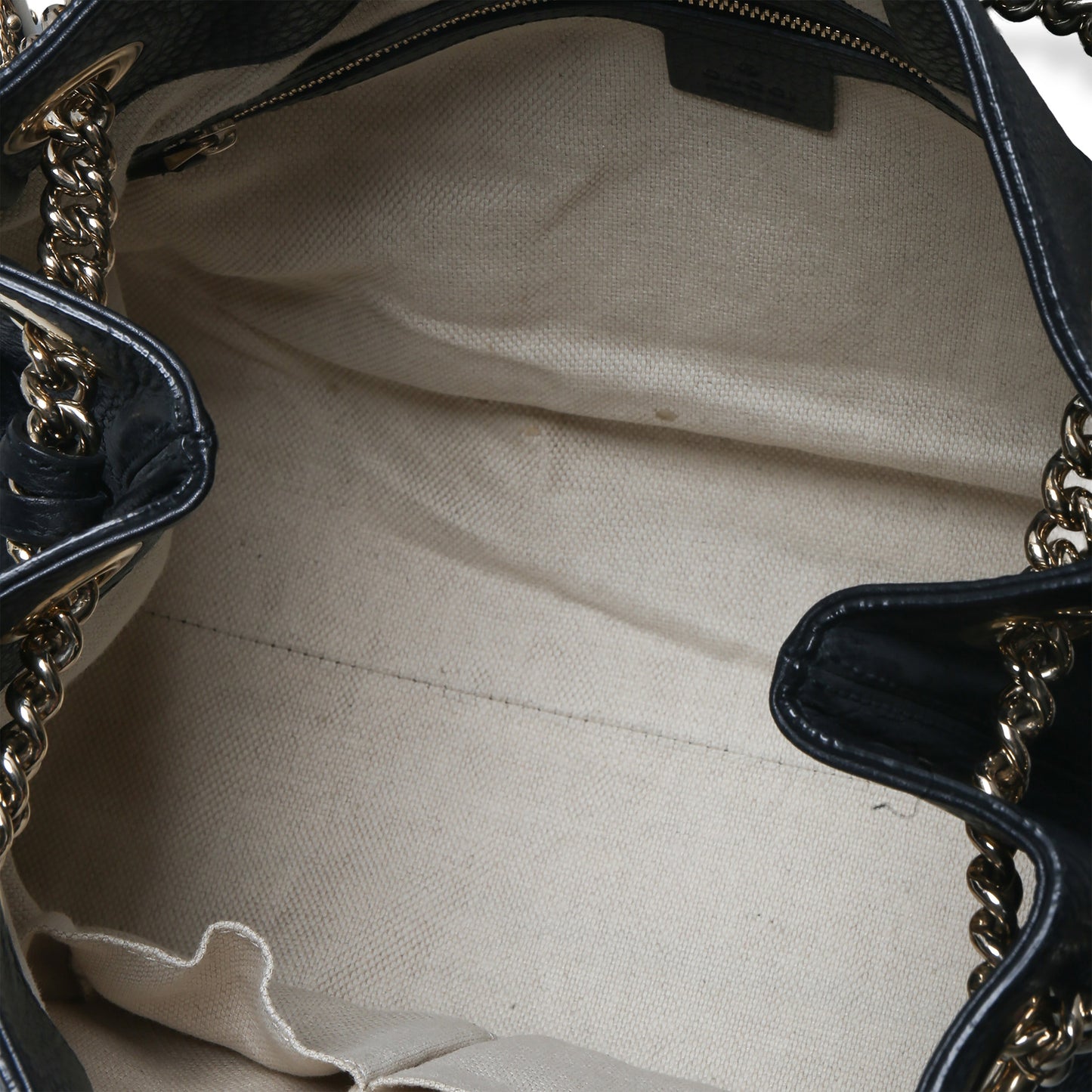 Gucci Black Pebbled Calfskin Medium Soho Chain Shoulder Bag