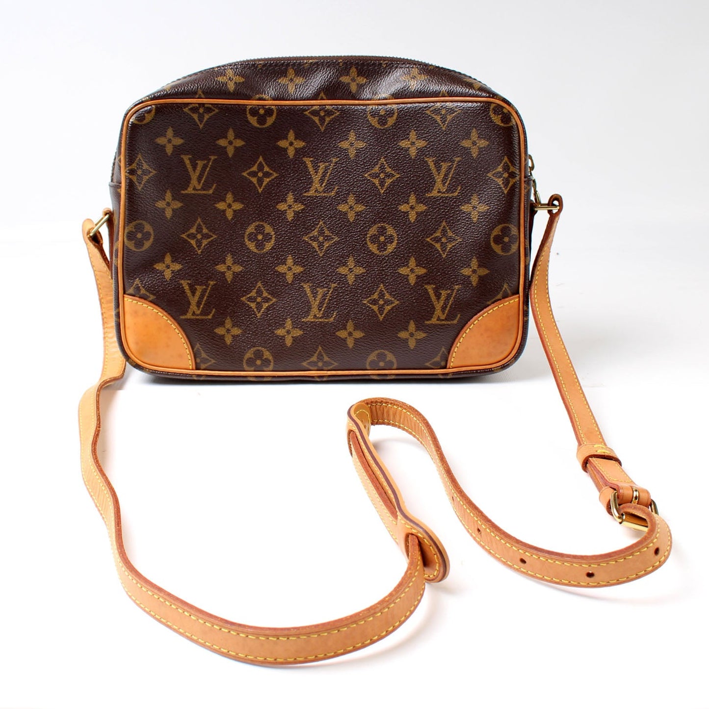 Louis Vuitton Trocadero 27 Monogram