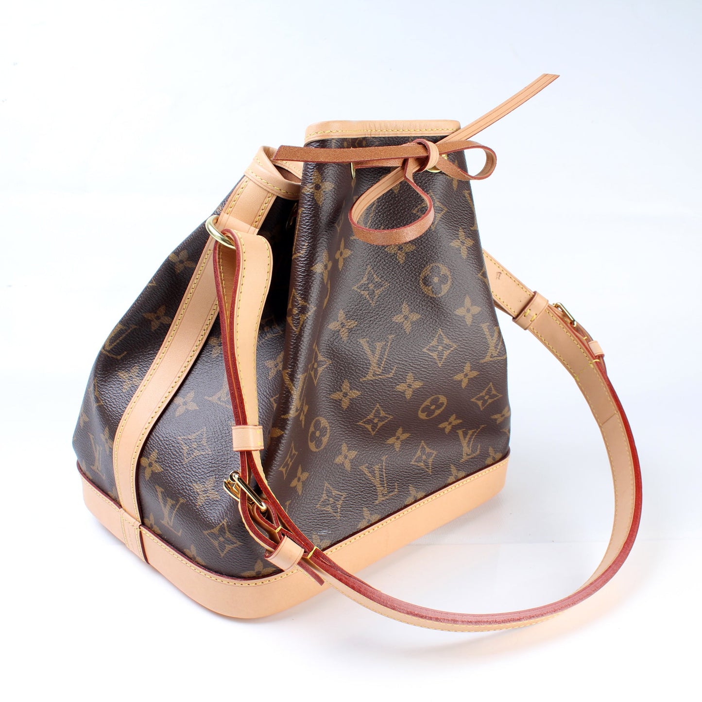 Louis Vuitton Noe Petit NM Monogram