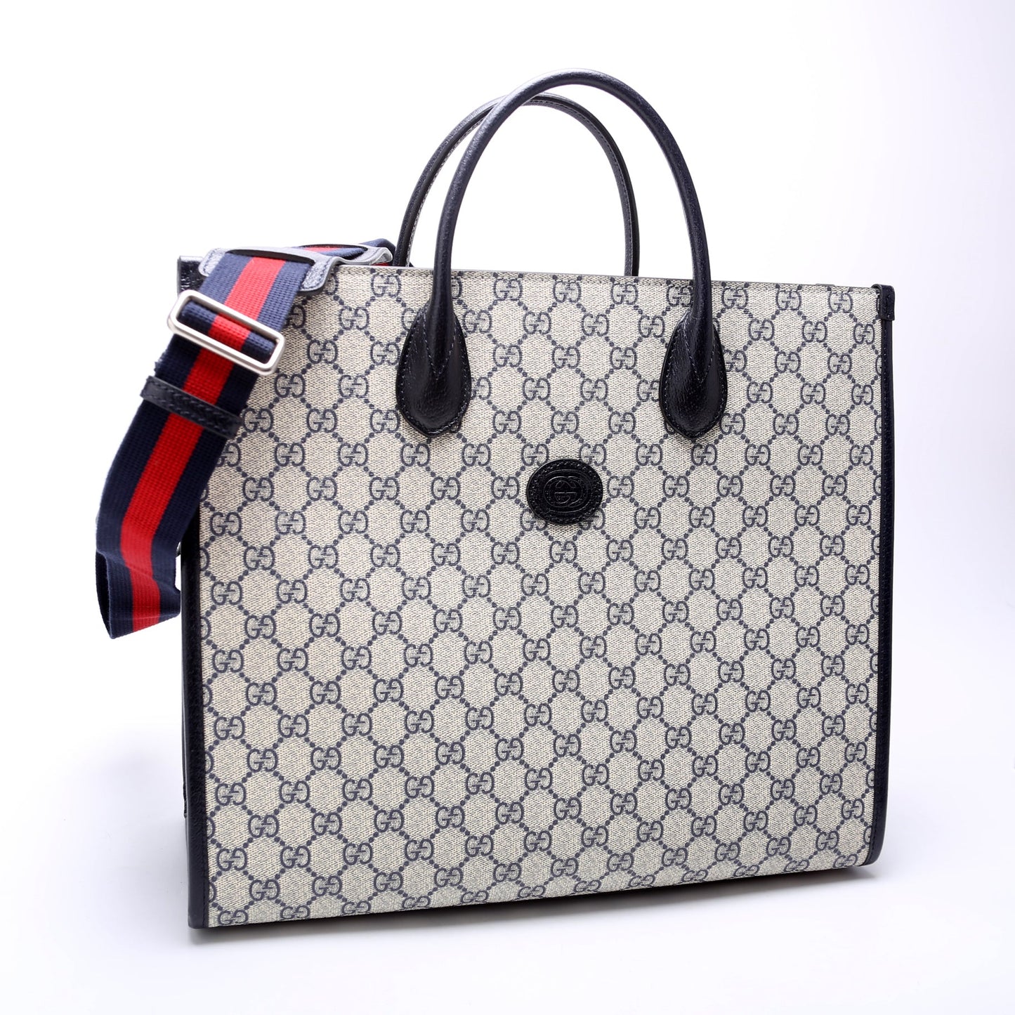Gucci 674148 GG Supreme Interlocking G Medium Tote Bag