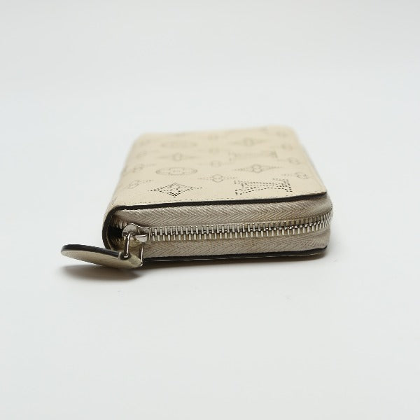 LOUIS VUITTON Long Wallet Purse âl61868 Monogram Mahina Magnolia Zip Around Monogram Mahina Zippy wallet Women