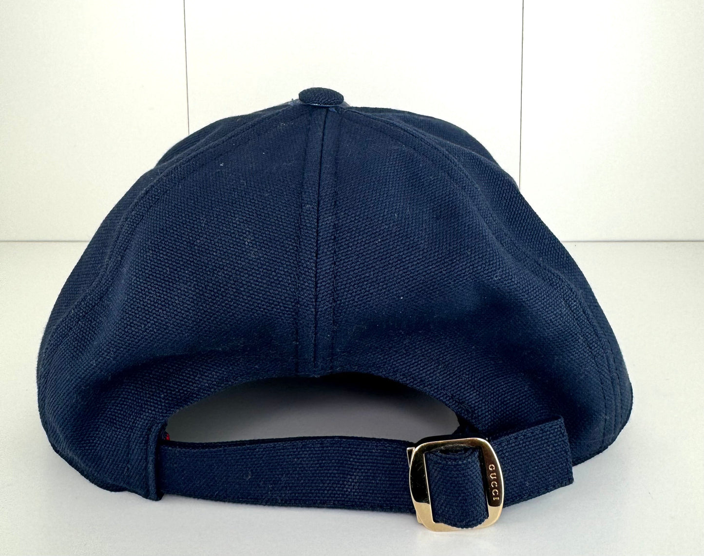 Gucci Baseball hat with Gucci script