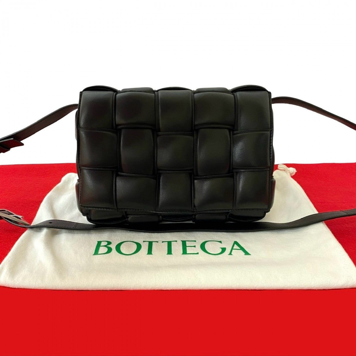 BOTTEGAVENETA Shoulder Bag leather black Padded cassette Women