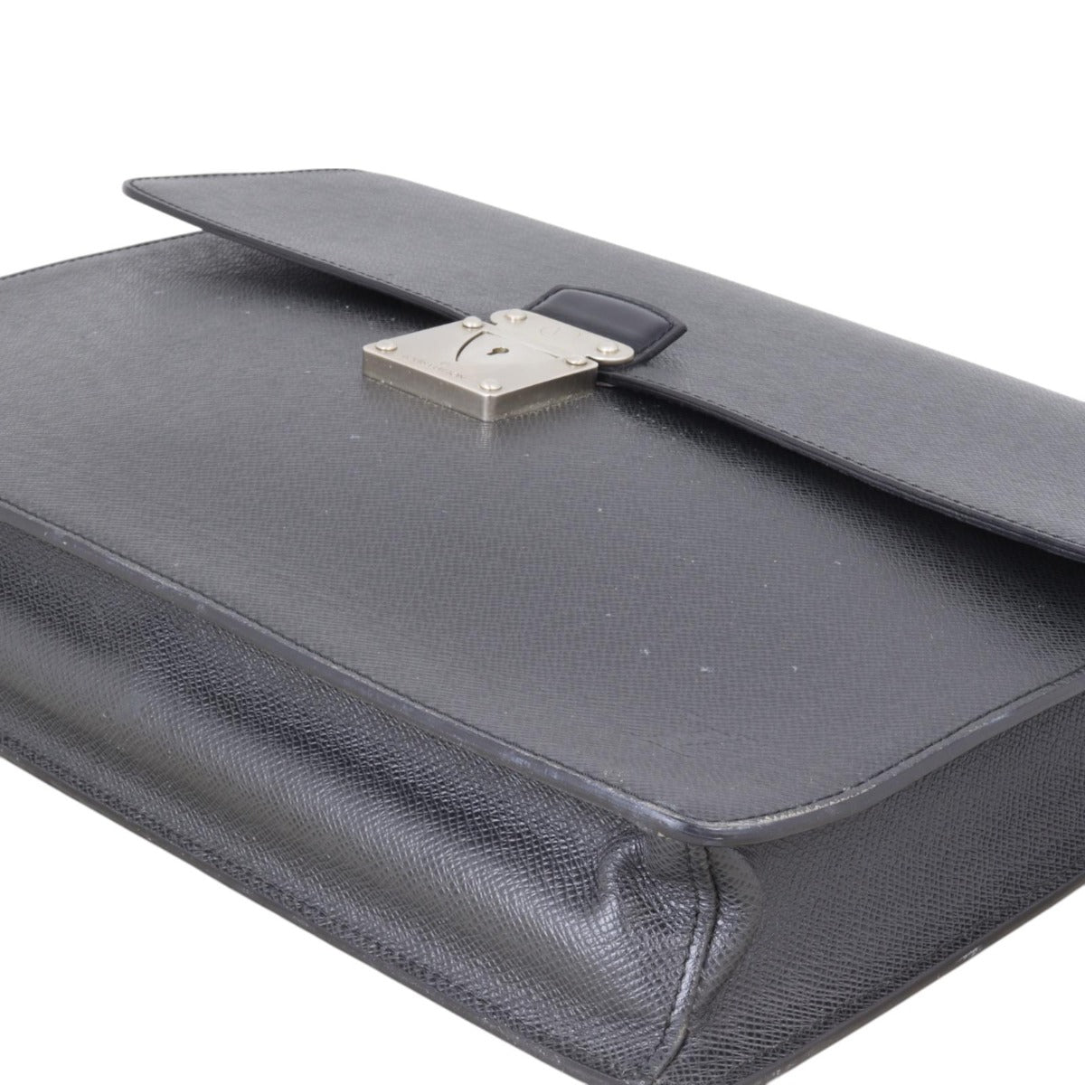 Louis Vuitton Taiga Robusto 2 Briefcase