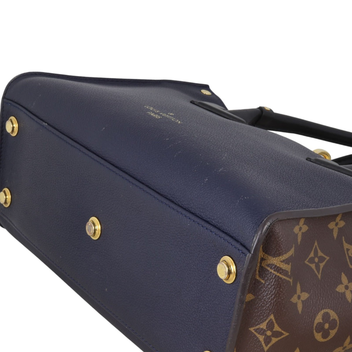 Louis Vuitton On My Side MM Monogram