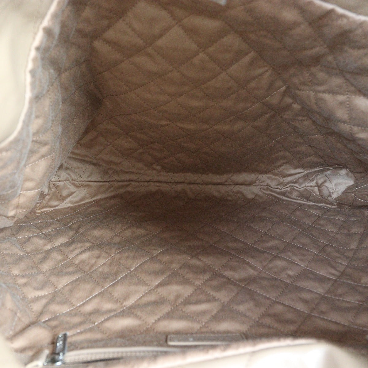 Chanel 22 Hobo Large