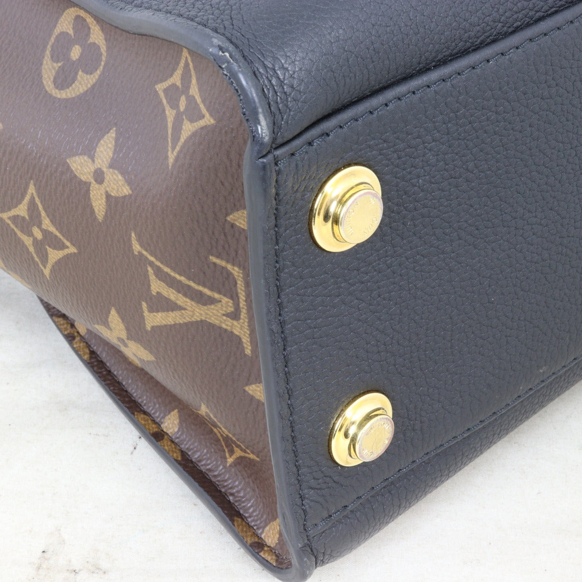 Louis Vuitton On My Side PM Monogram