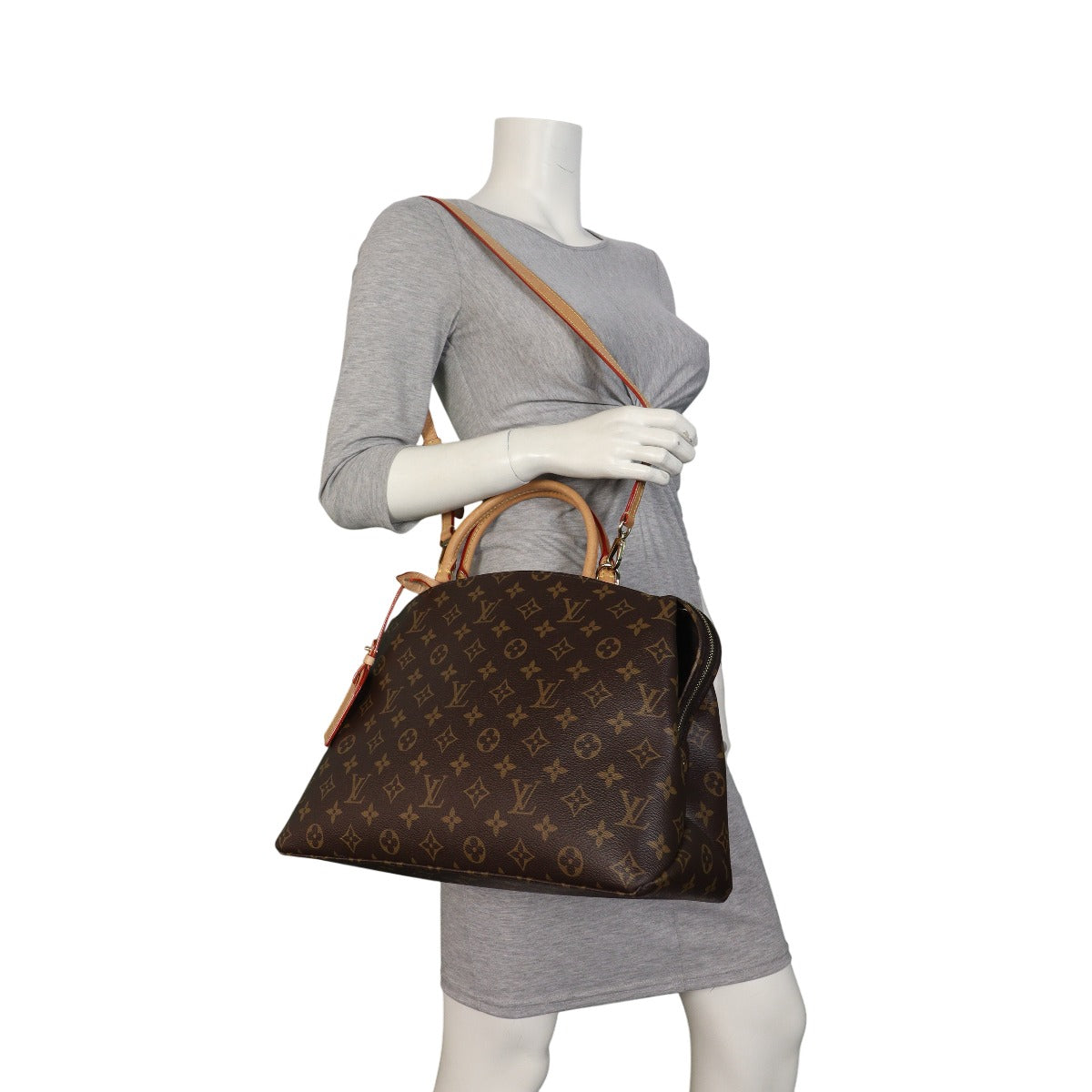 Louis Vuitton Grand Palais Monogram