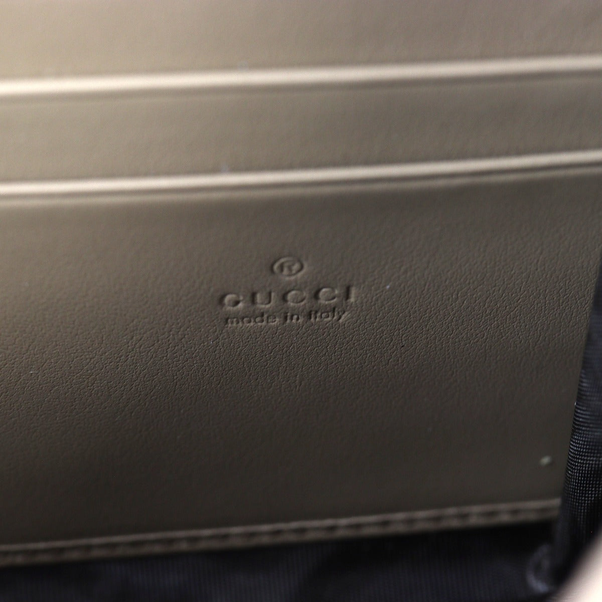 Gucci Dionysus GG Supreme Chain Wallet