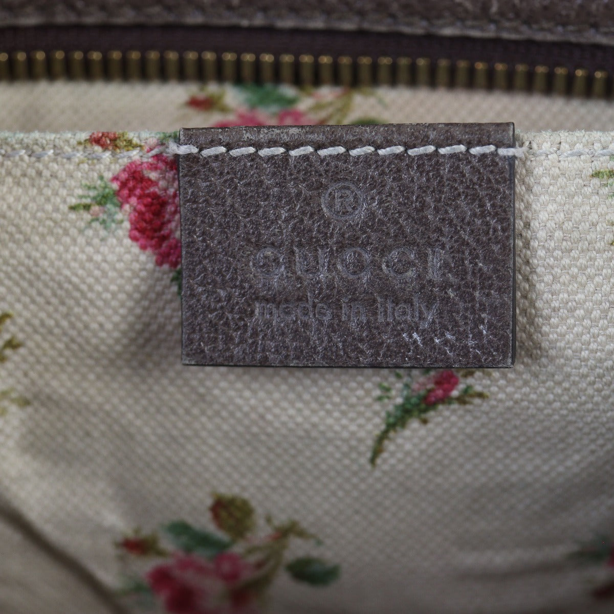 Gucci Neo Vintage GG Supreme Messenger Bag