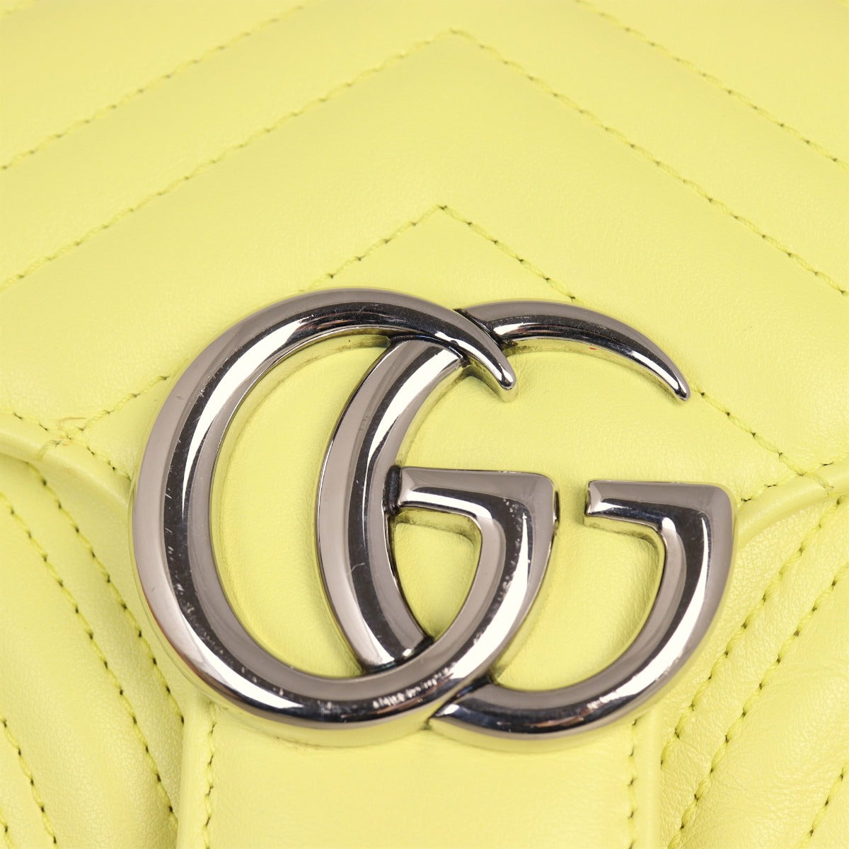 Gucci GG Marmont Matelasse Medium Shoulder Bag