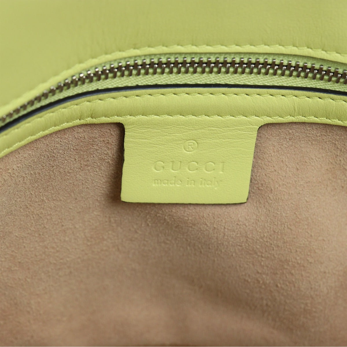 Gucci GG Marmont Matelasse Medium Shoulder Bag