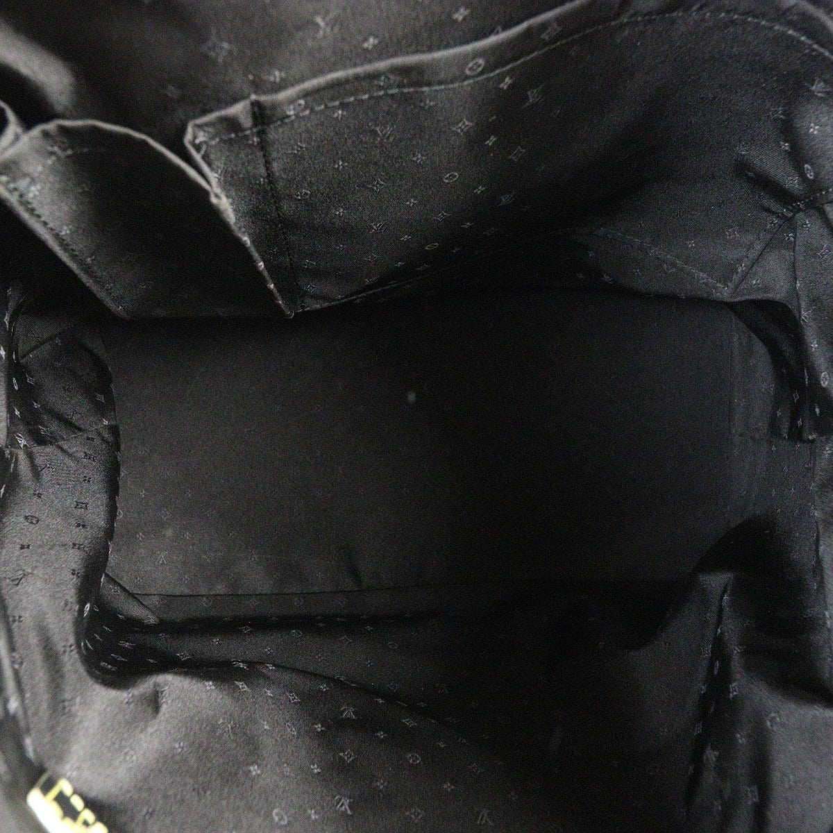 Louis Vuitton Suhali Lockit MM