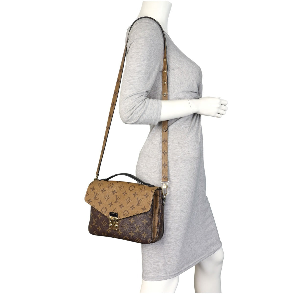 Louis Vuitton Pochette Metis Monogram Reverse