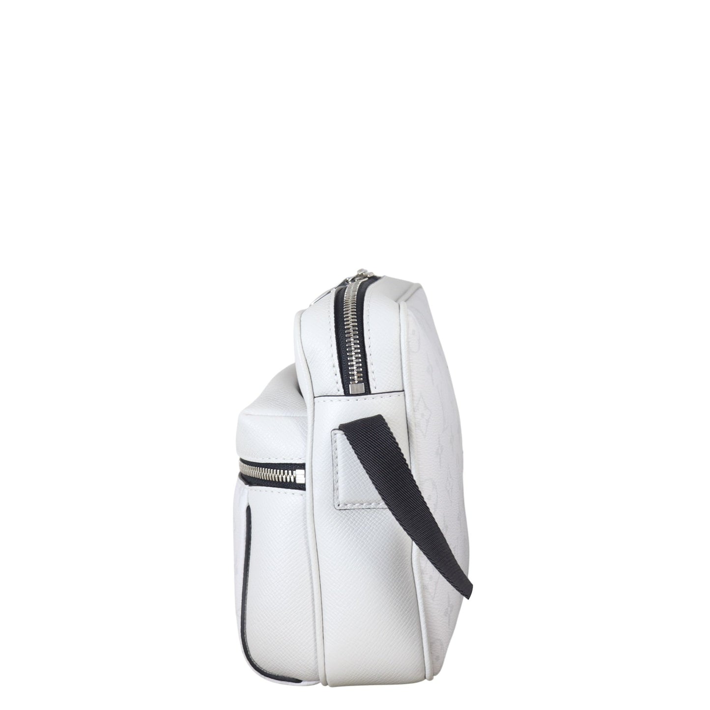 Louis Vuitton Outdoor Messenger Monogram Taigarama