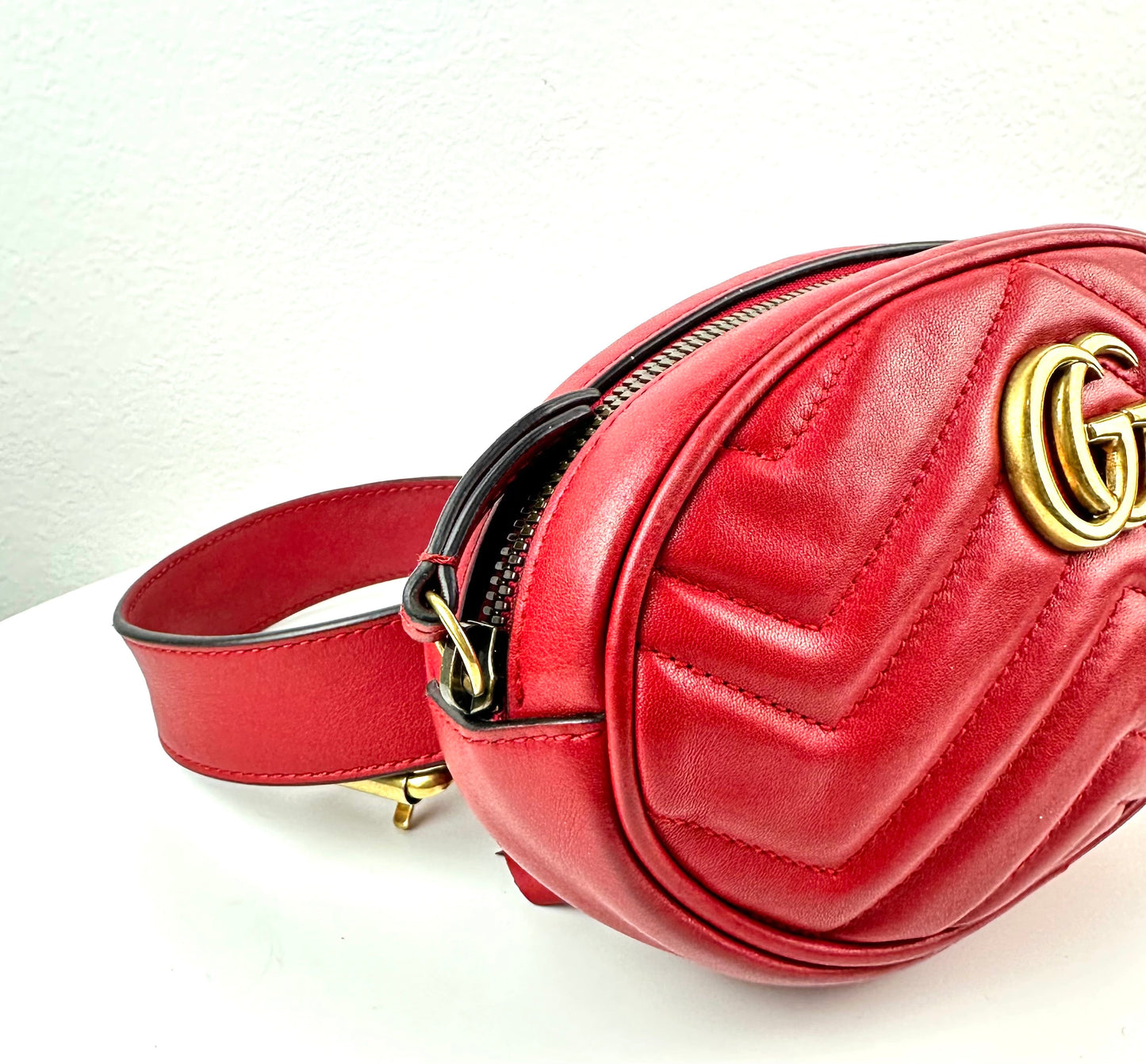 Gucci GG Marmont Matelasse leather belt bag