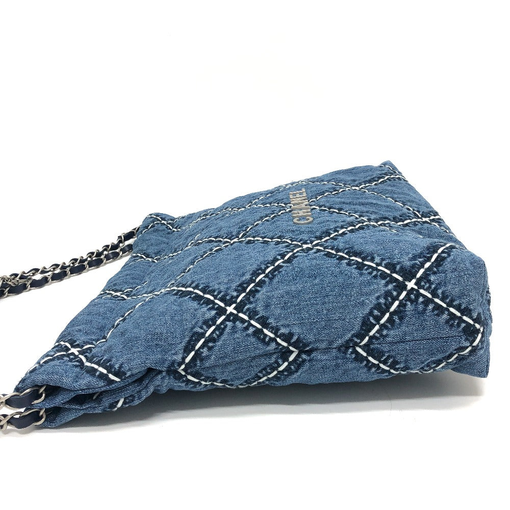 CHANEL Shoulder Bag AS3260 denim blue Chanel 22 Matelasse with medal charm