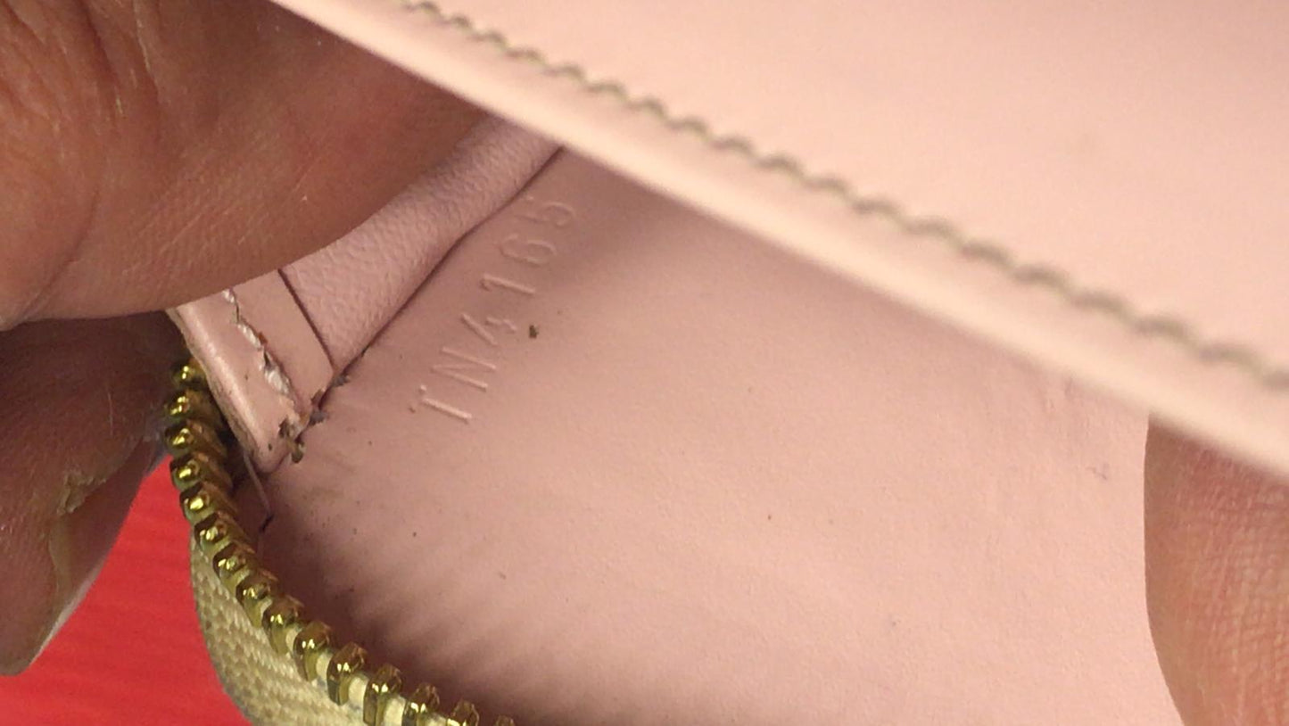 LOUIS VUITTON Vernis Rayures Zippy Wallet Dune - 25% OFF