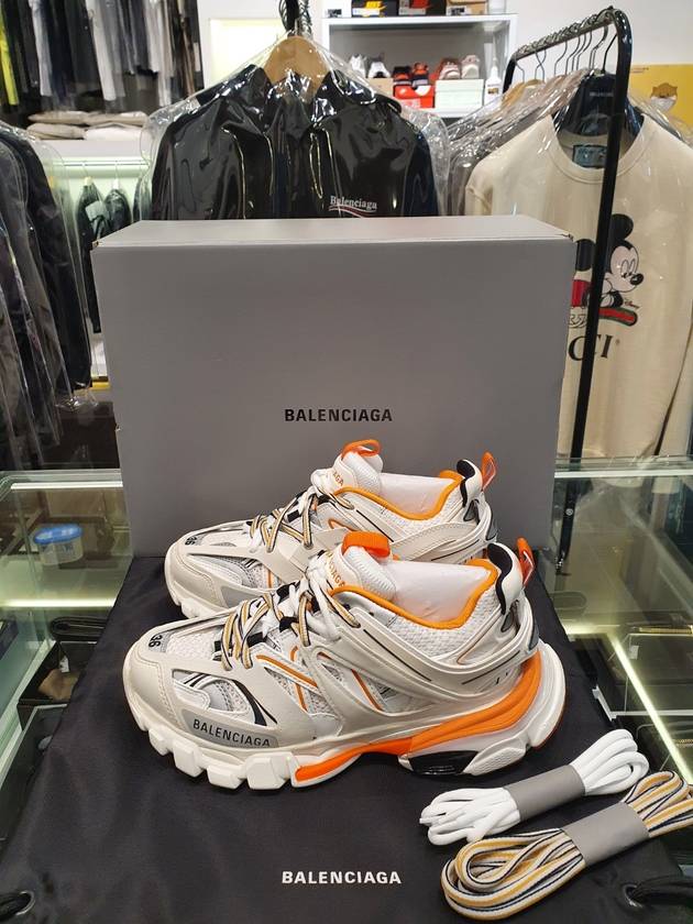 Luxury Balenciaga Trending 2025 Track Trainer Low Top Sneakers White Orange