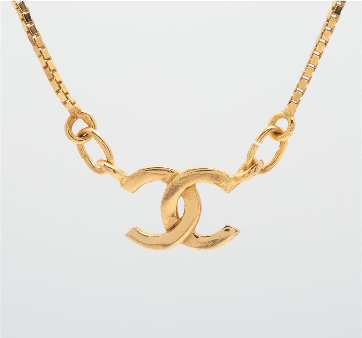 Chanel Coco Vintage Necklace 24k Gold