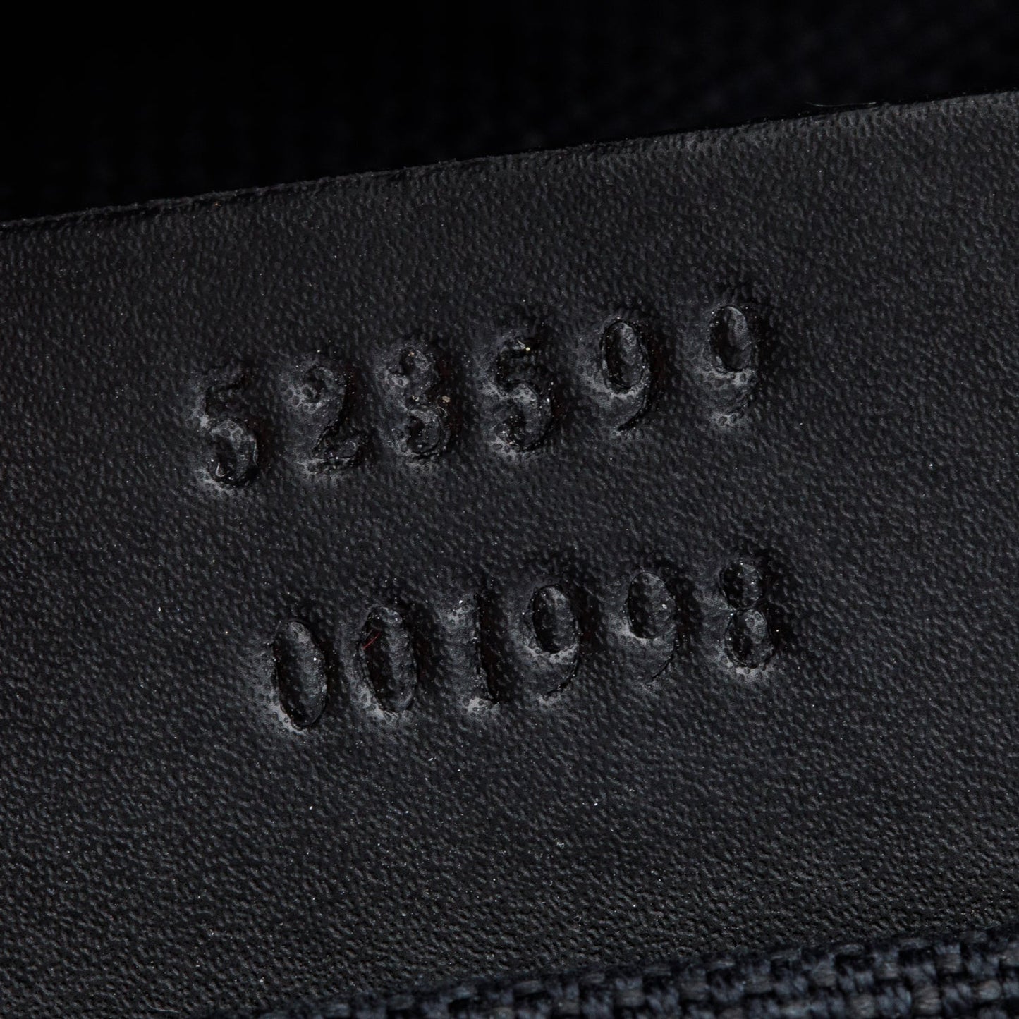 Gucci Black GG Supreme Small Messenger Bag