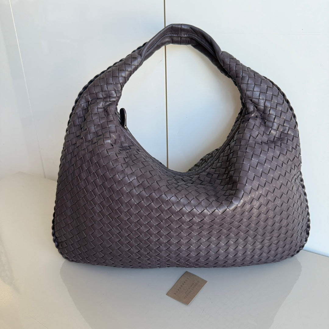 Bottega Veneta Veneta Intrecciato Hobo Bag Large Dark Chocolate Brown Lambskin leather 47cm