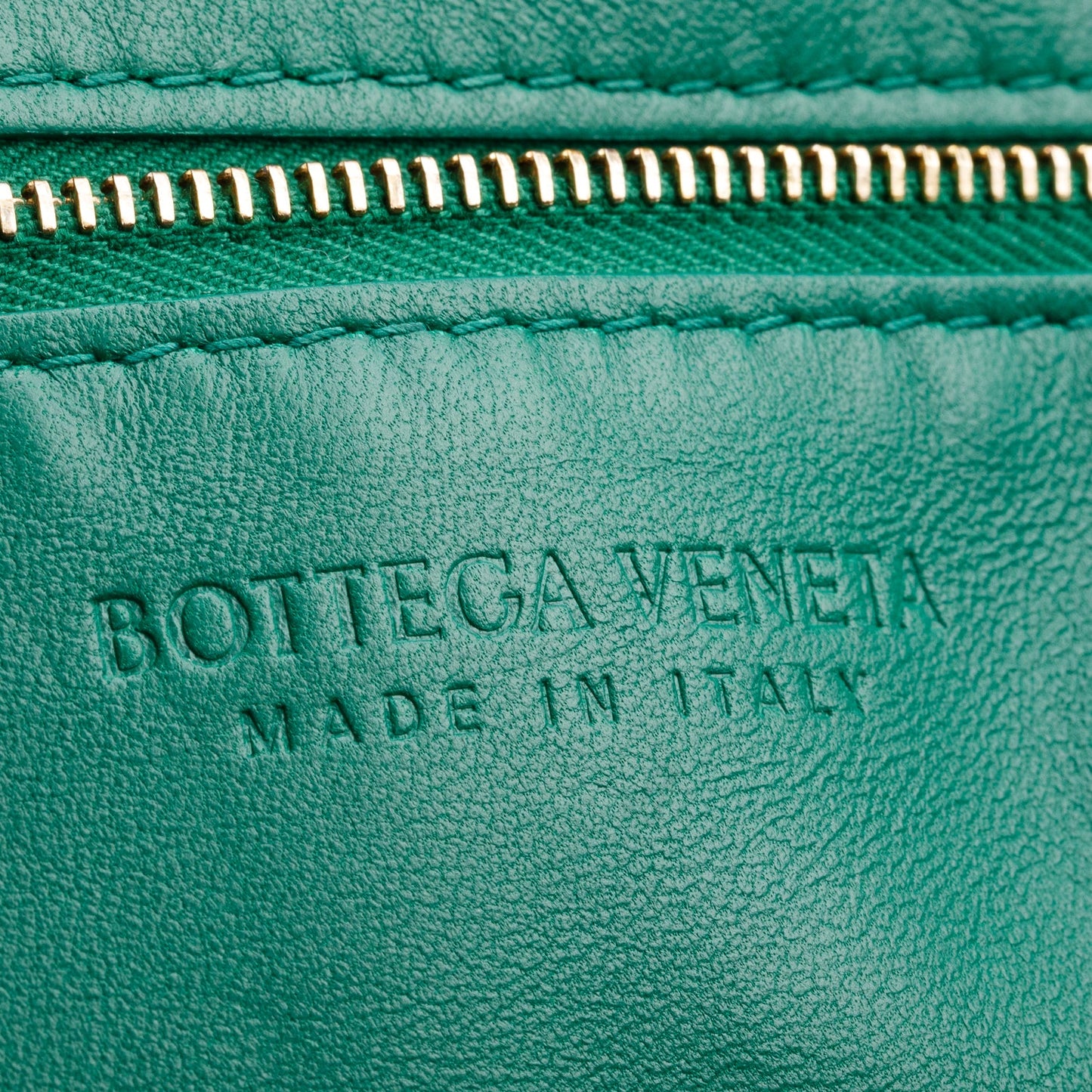 Bottega Veneta Green Nappa Maxi Intreccio Padded Cassette Crossbody Bag