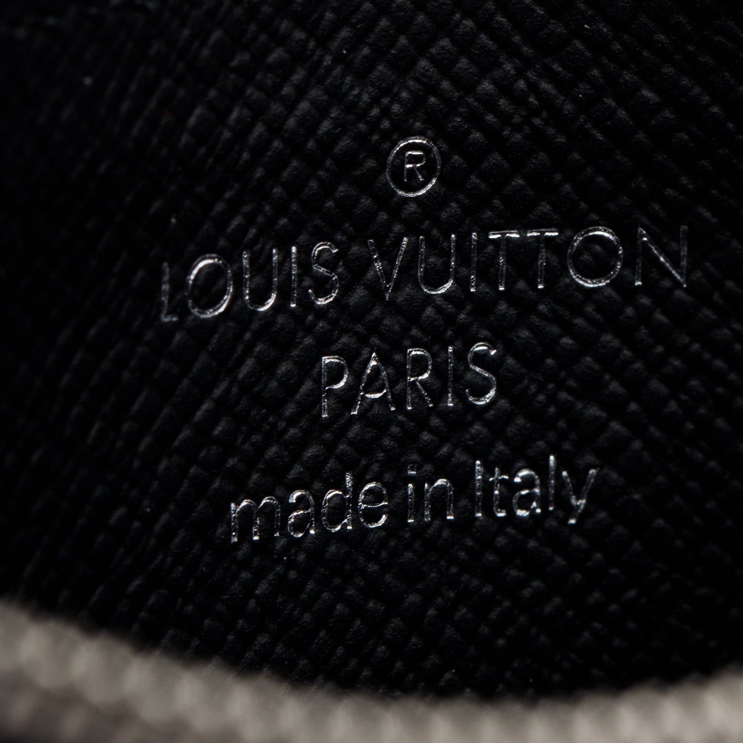 Louis Vuitton Damier Graphite Taiga Leather Coin Card Holder