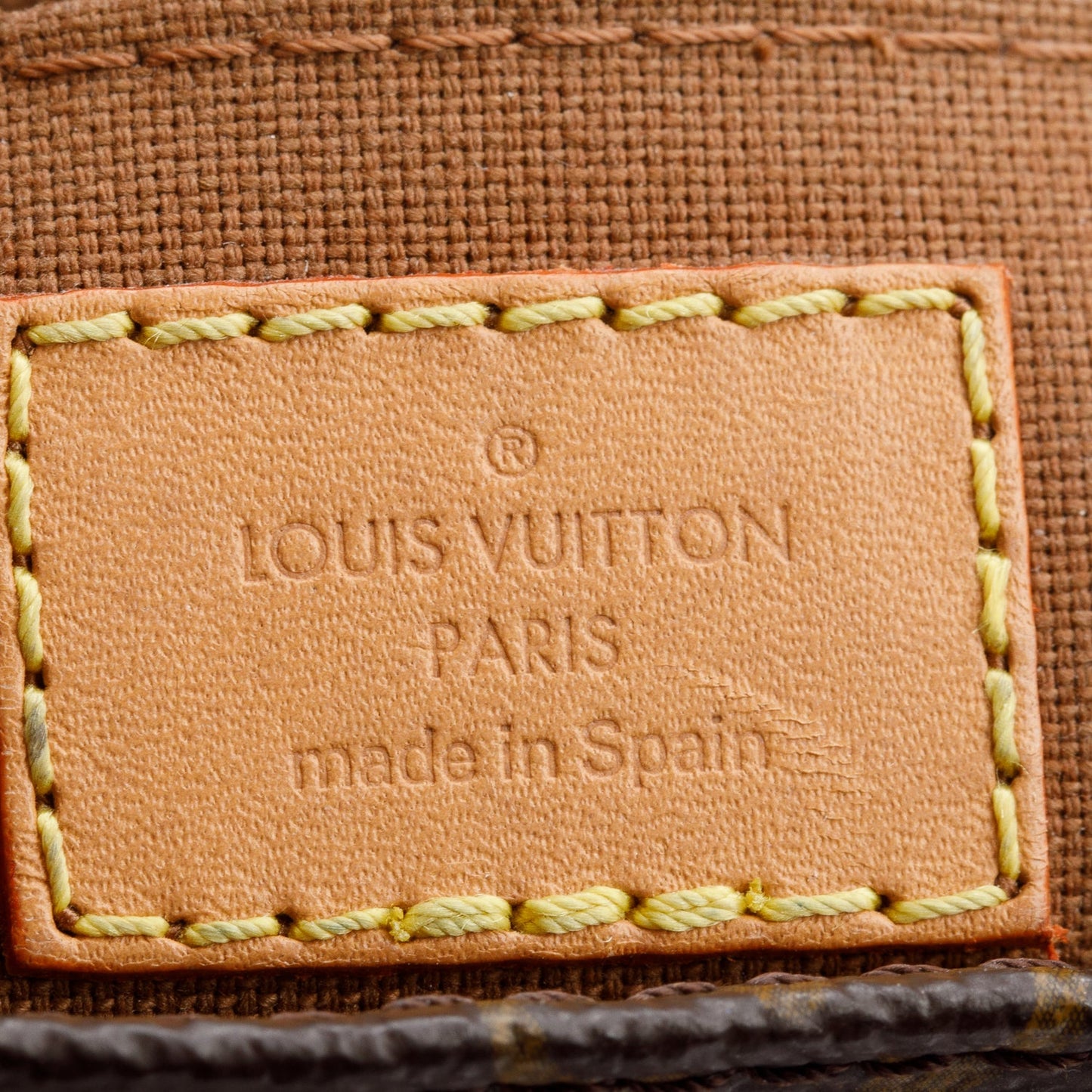 Louis Vuitton Monogram Petit Sac Plat