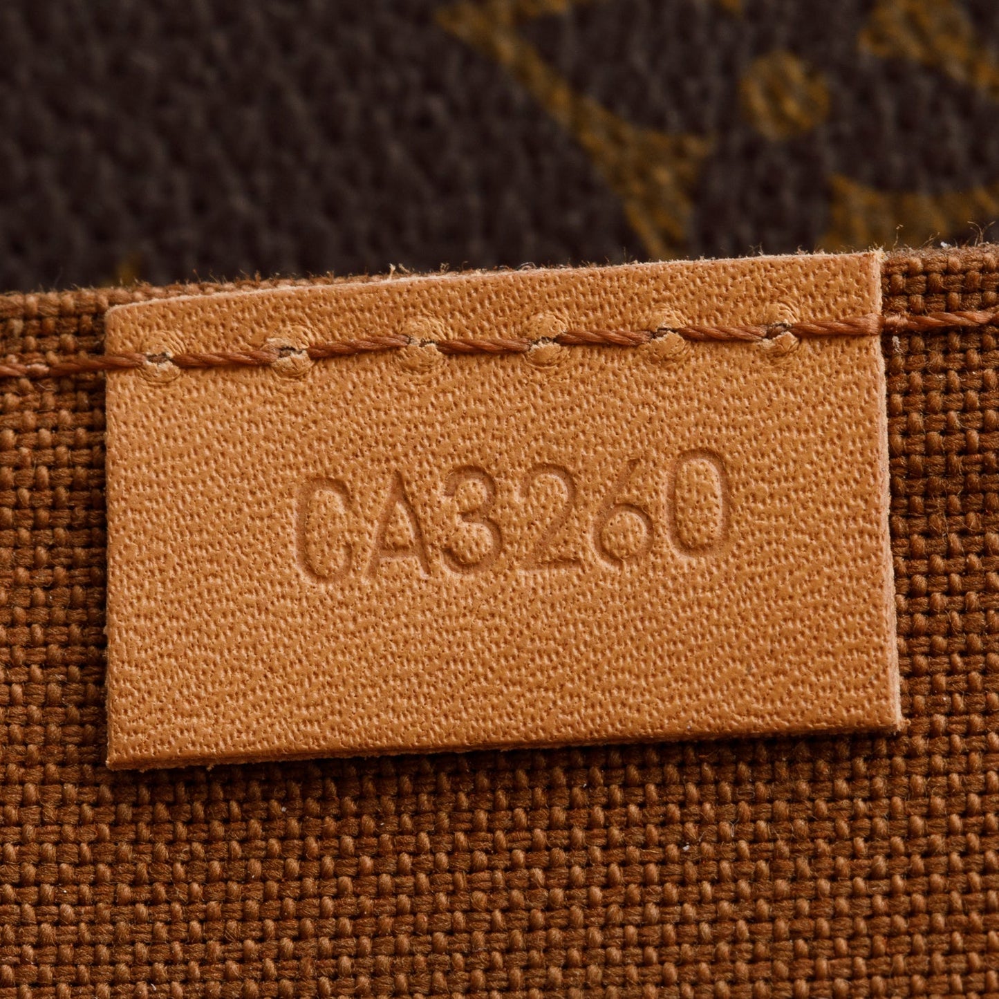 Louis Vuitton Monogram Petit Sac Plat