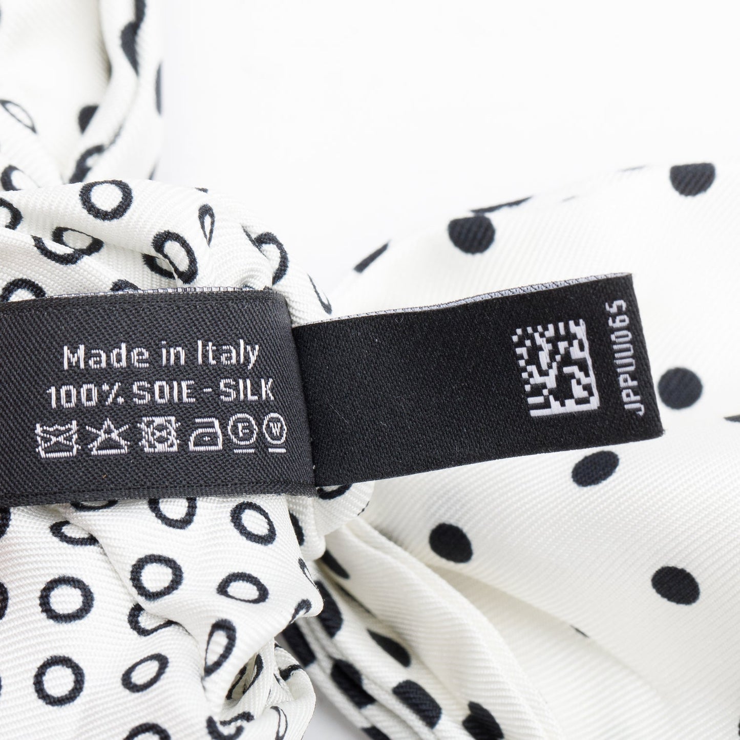 Chanel White/Black Silk CC Logo Bow Hair Scrunchie