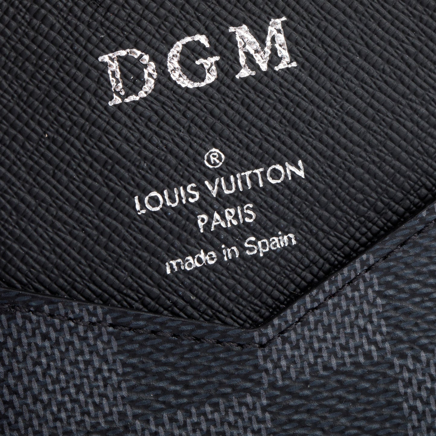 Louis Vuitton 2020 Damier Graphite iPhone 11 Folio