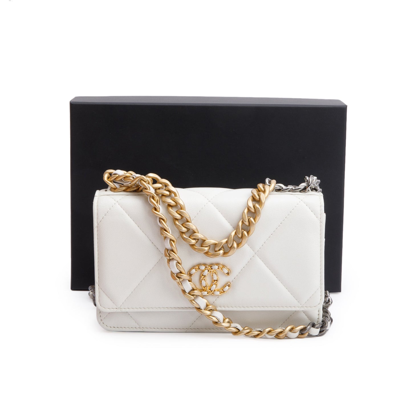 Chanel 2020 White Lambskin Leather 19 Wallet On Chain